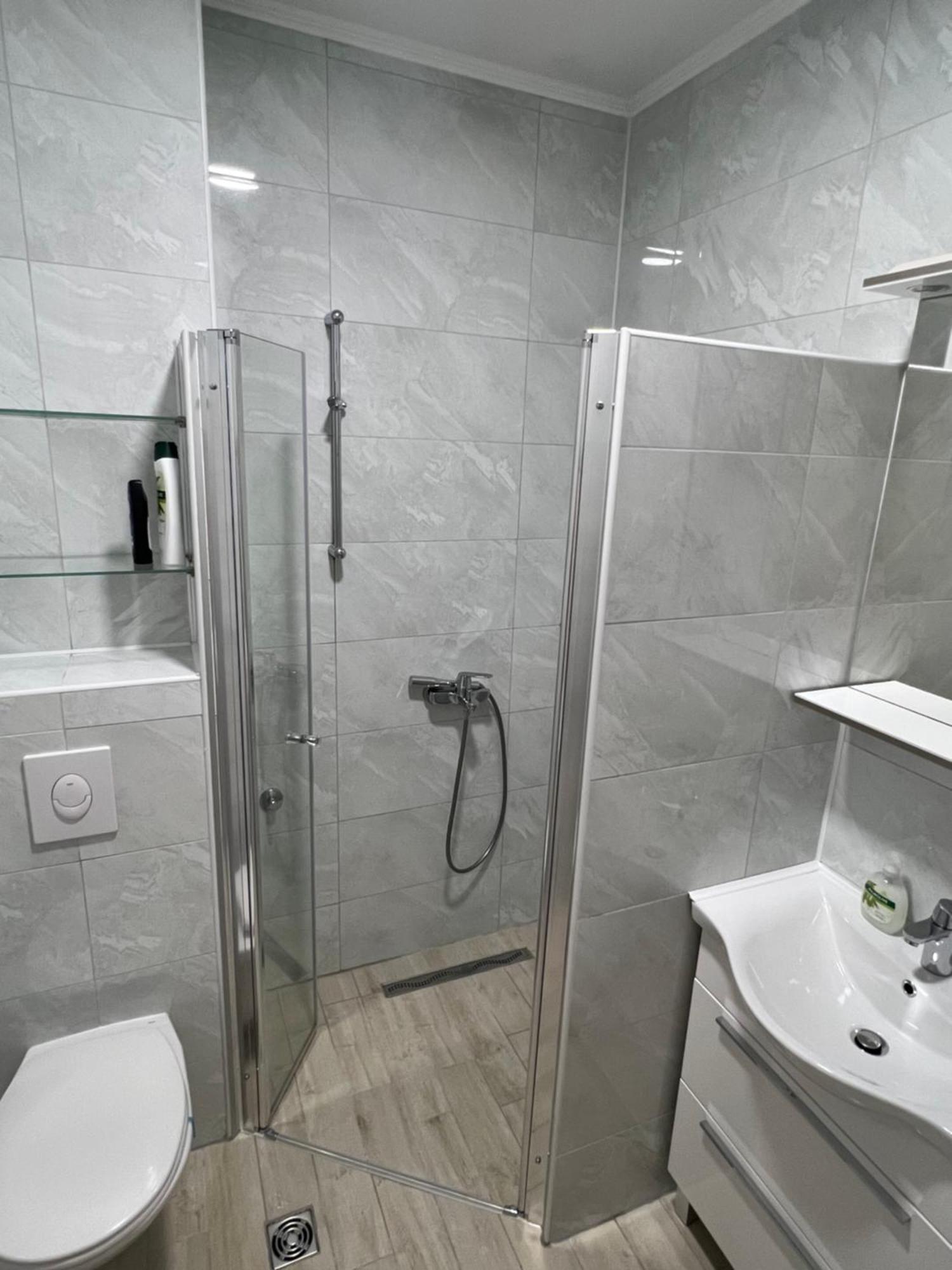 Apartment Ana 4+2 Makarska Kültér fotó