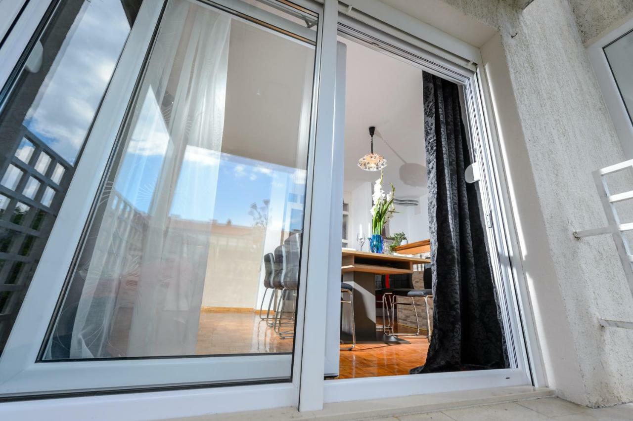 Apartment Ana 4+2 Makarska Kültér fotó