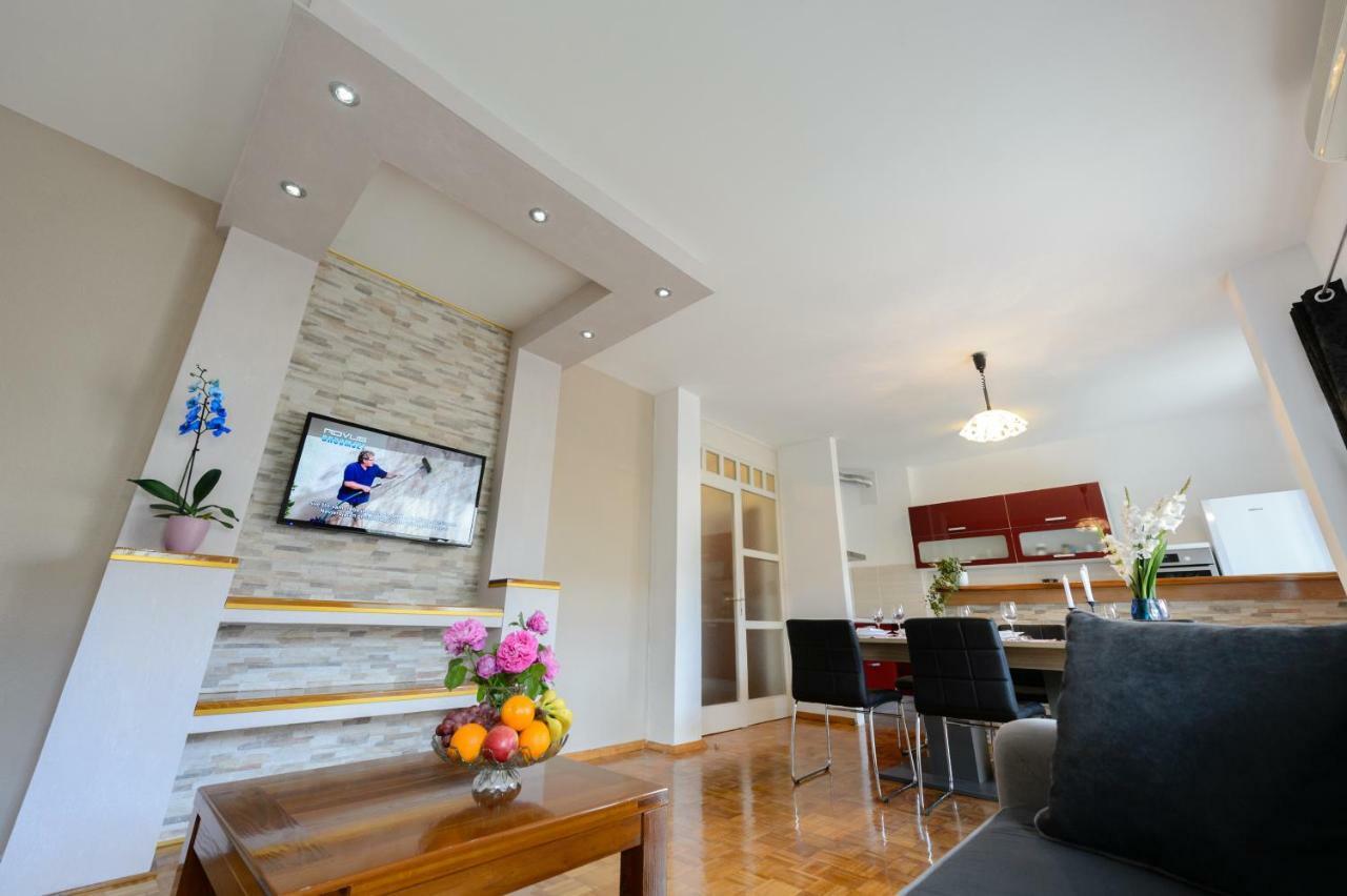Apartment Ana 4+2 Makarska Kültér fotó