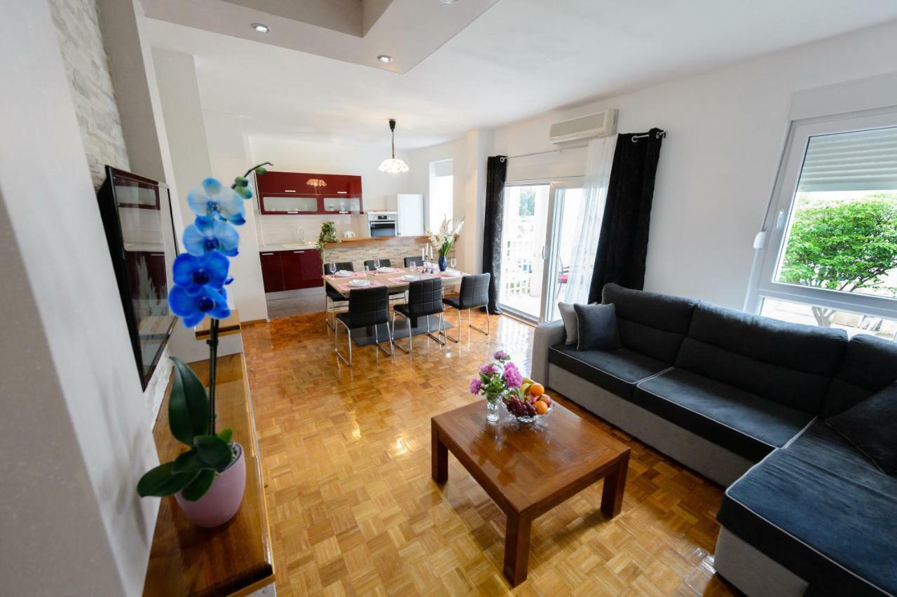 Apartment Ana 4+2 Makarska Kültér fotó